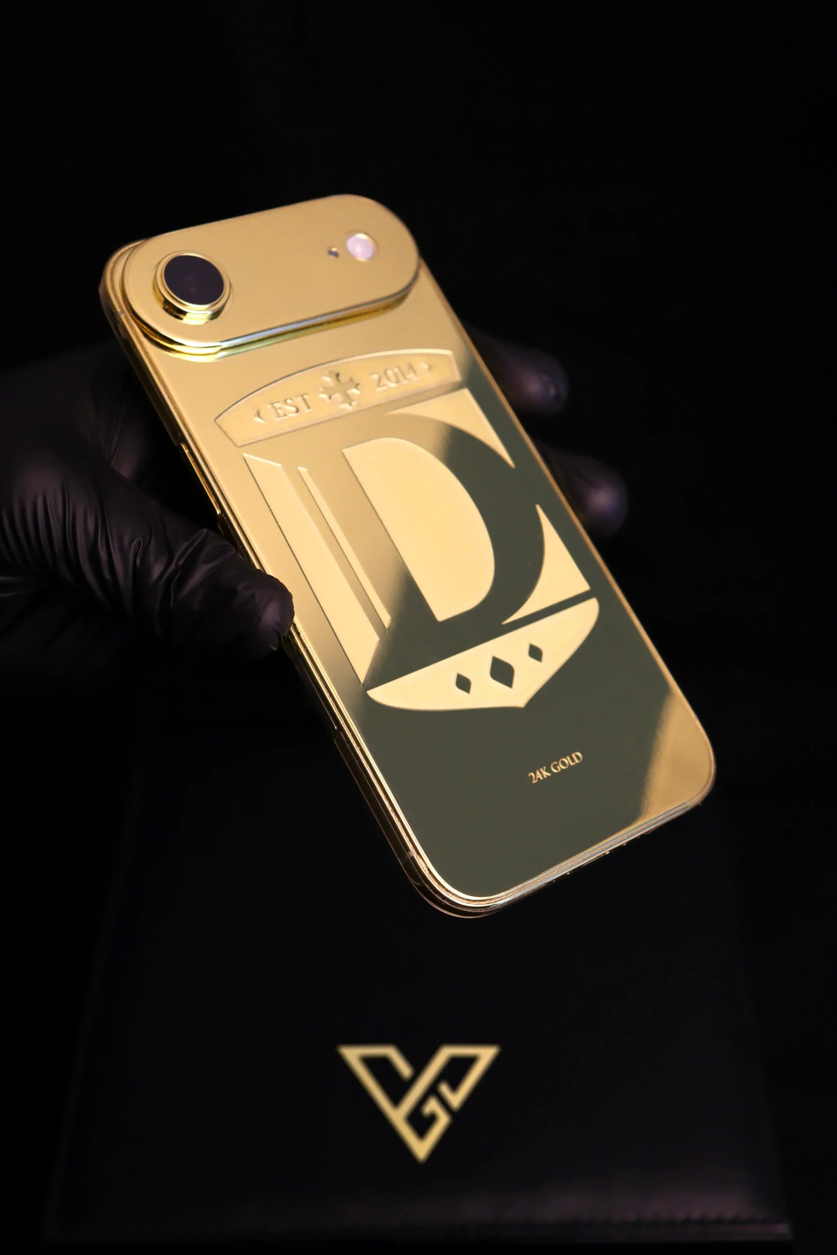 Luxury Corporate Gifts Technology iphone air gold