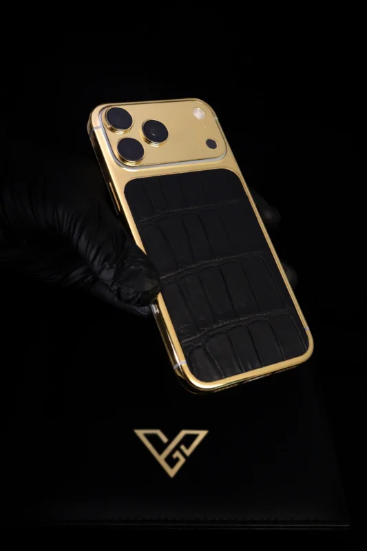 GoldPrivé – Black Leather Whole