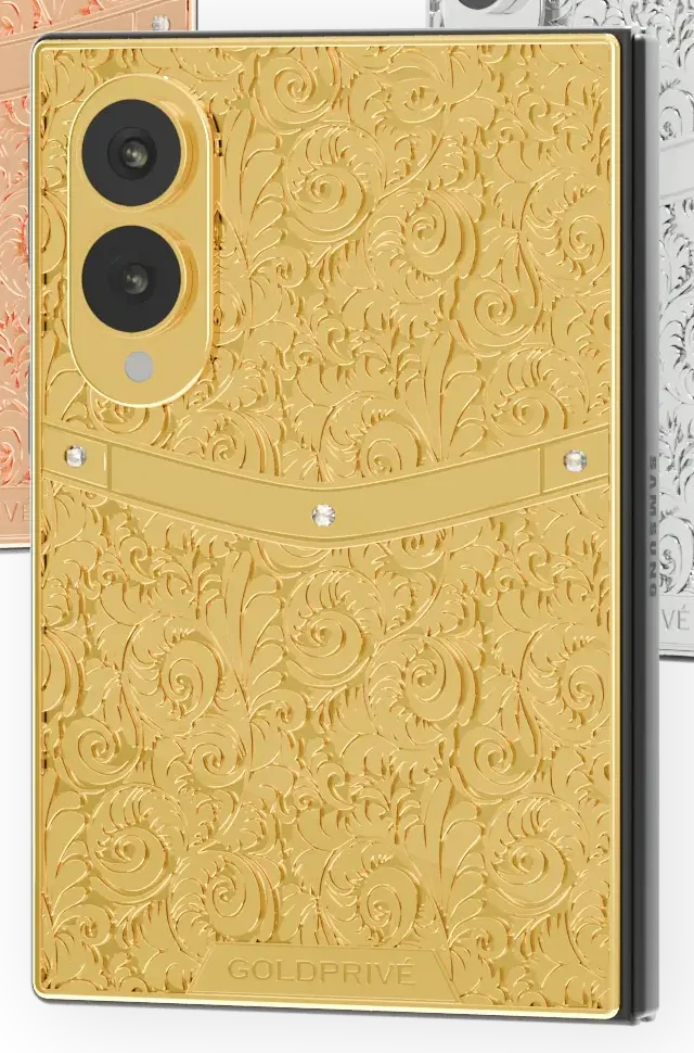 Botanica Gold Samsung Galaxy Z Fold8 close-up of 24K Gold raised roses, polished band and camera island